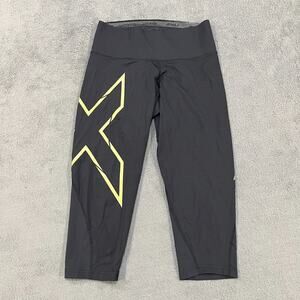 2XU Black Activewear 3/4 Length Compression Crop Leggings Women's Size S gym